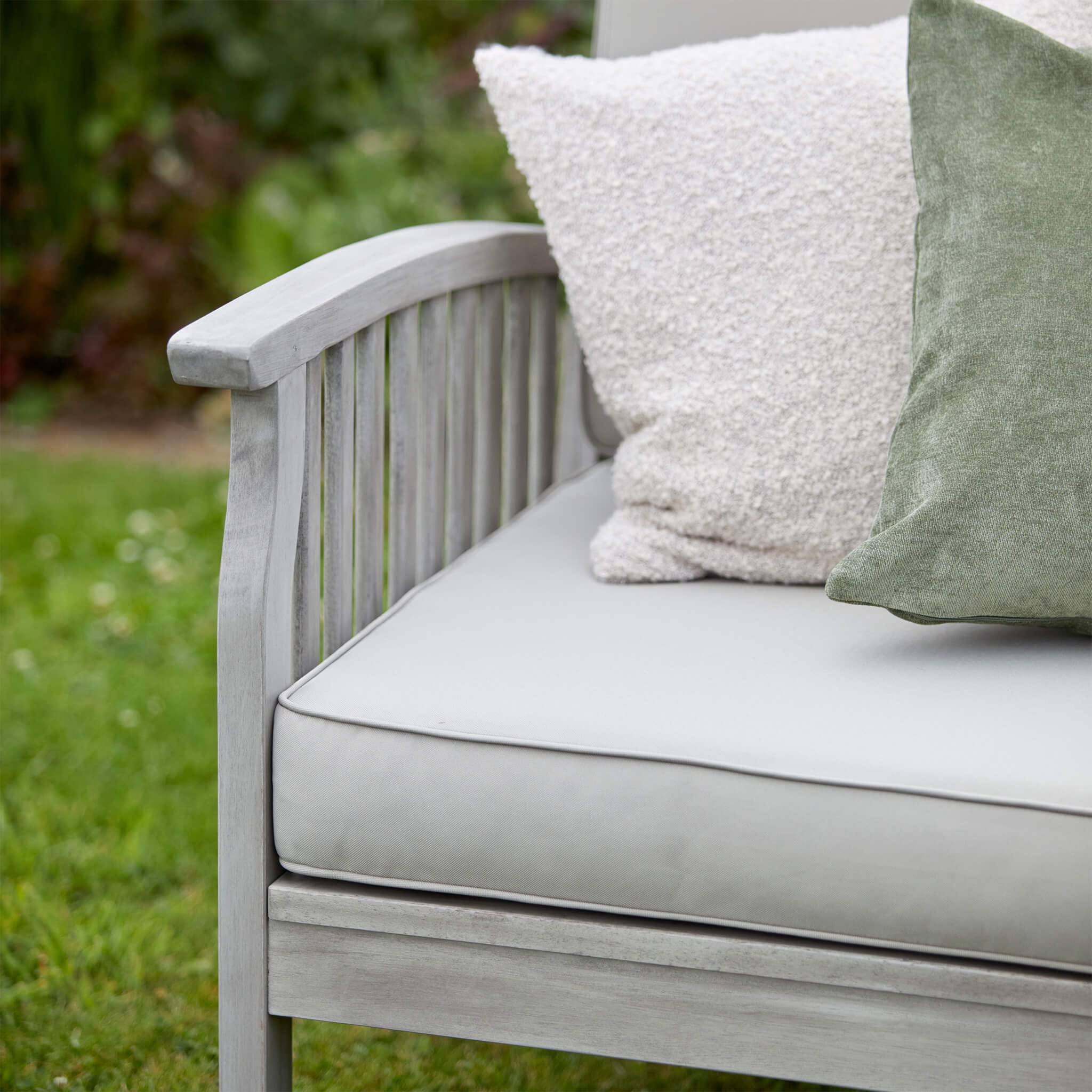 Gardenesque Patio Garden Furniture Set - Light Grey Wooden Garden Set - Repton Lounge - Outdoor Table & Chairs - Durable and Comfortable Design - With Cushions - Flat Pack Design - 4 Seater